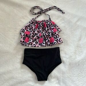 2 piece halter top bikini. Roses and cheetah 🐆 print